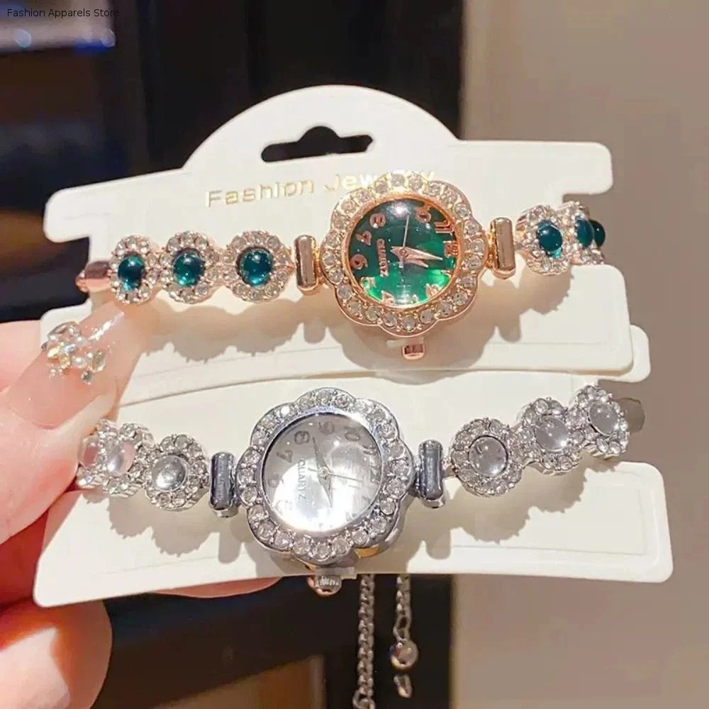 

Elegant Women's Bracelet Watch Pull Type Portable Ladies Business Watches Exquisite Simple Rhinestone Quartz Watch Daily Use