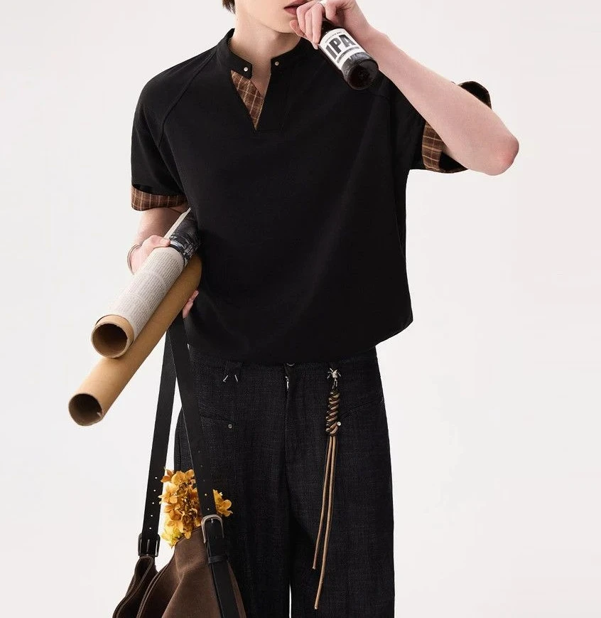 

2026 Summer Men's Retro Plaid Splicing Texture V-Neck T-Shirt Fashion Casual Half Sleeve Loose