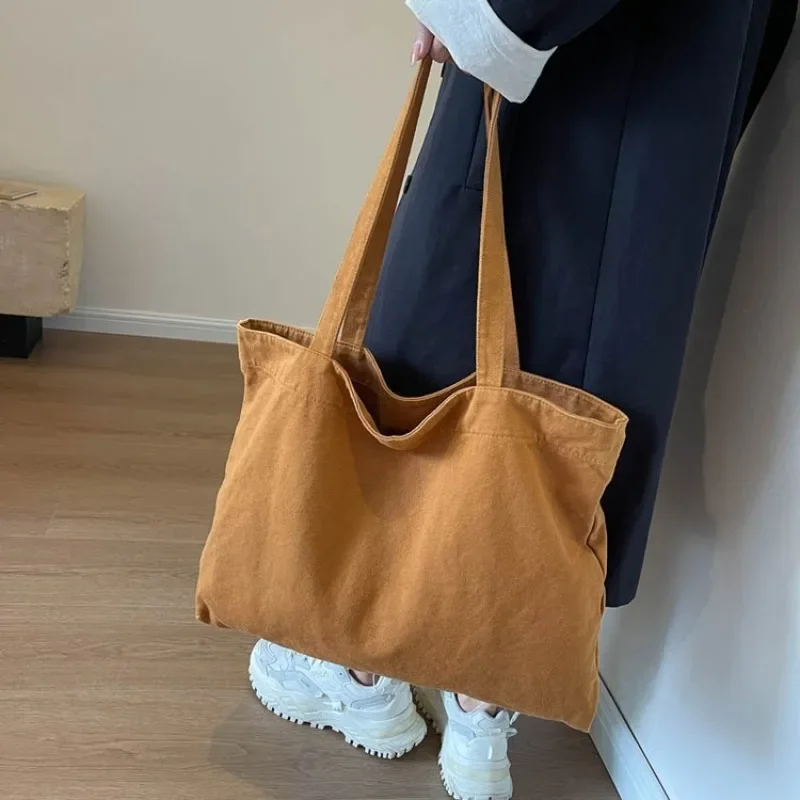 

Luxury Designer Paris Letter Logo Diaper Bag For Women Elegant Large Capacity Tote And Trendy Shoulder Messenger Bag