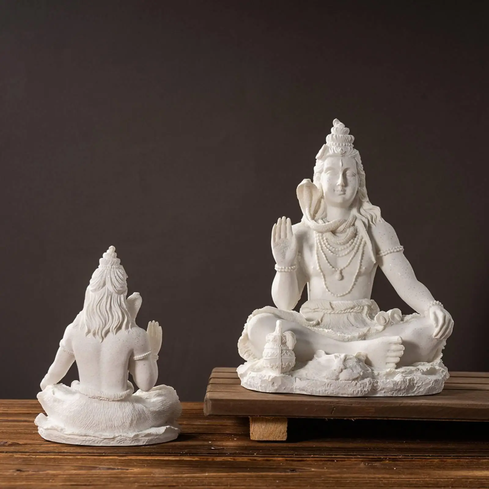 Figurine de méditation avec un aspect artisanal, idole hindoue pour la méditation