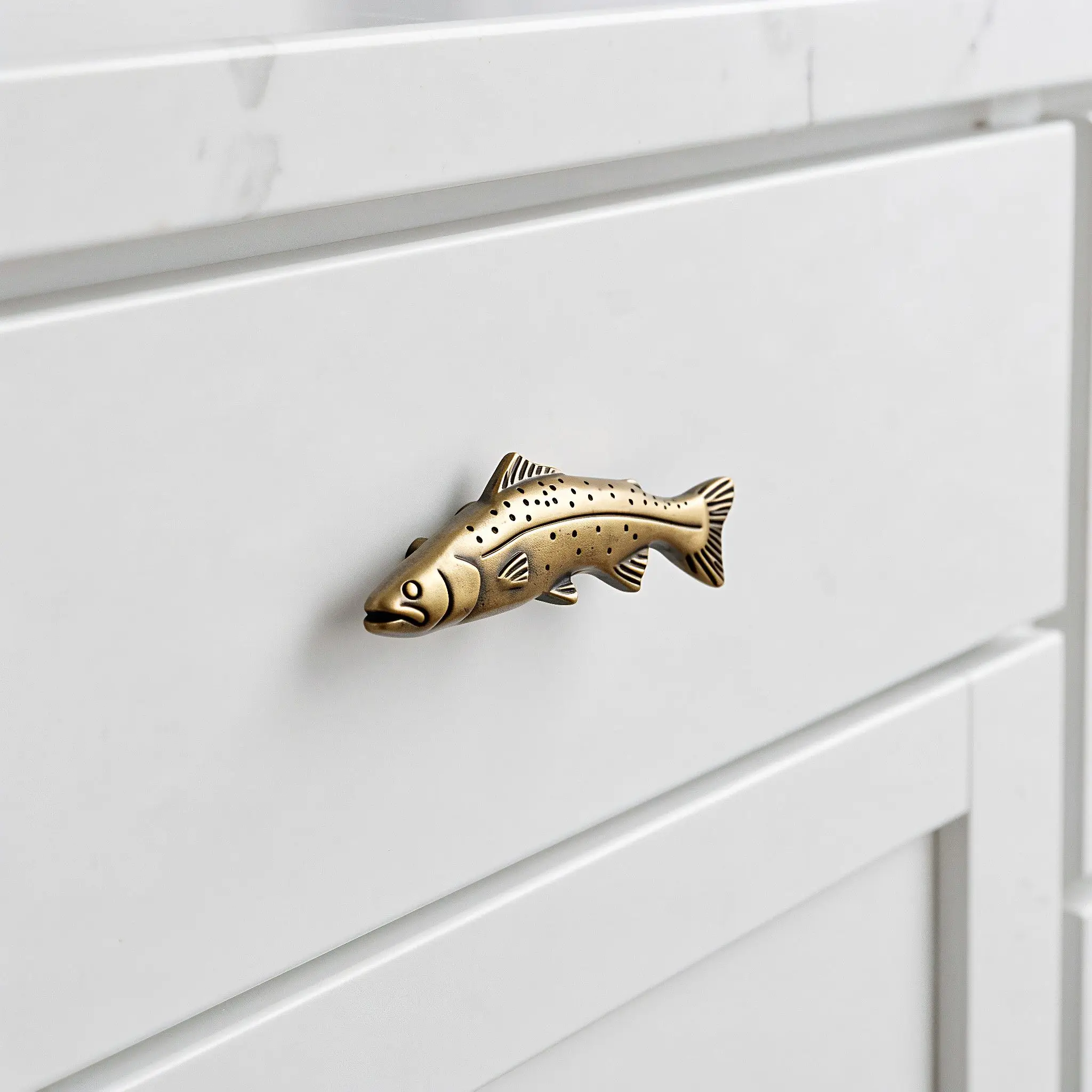 4Pcs Fish Shaped Cabinet Pulls Zinc Alloy Coastal Drawer Handles Antique Style Cupboard Knob Hardware for Dresser Cabinet Drawer