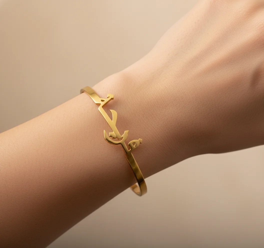 

Customized Arabic Name Women's Bracelet Stainless Steel 3mm Width Open Bangle Personalized Name 18K Gold Plated Bracelet Jewelry