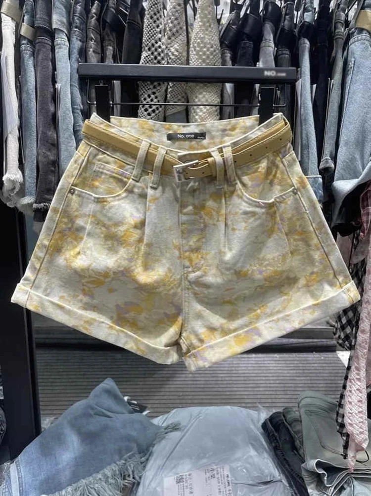 Vintage Print Yellow Denim Shorts Women Summer New High Waist A-line Hot Girls Style Hot Pants Fashion Niche Curled Shorts