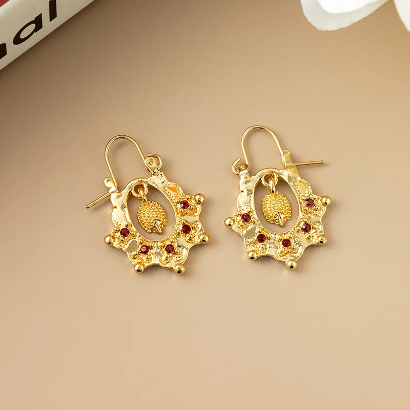 Gold Color Moroccan Luxury Golden Drop Earrings For Women Fashion Hedgehog Shape Banquet Jewelry French Hook Dangle Earring Drop