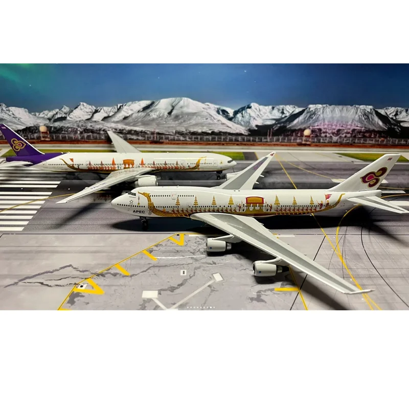 

47CM 1:150 Scale Diecast Model Southeast Asia Thai Airways Dragon Boat Boeing 747 Resin Airplane Airbus Toy Collection Display