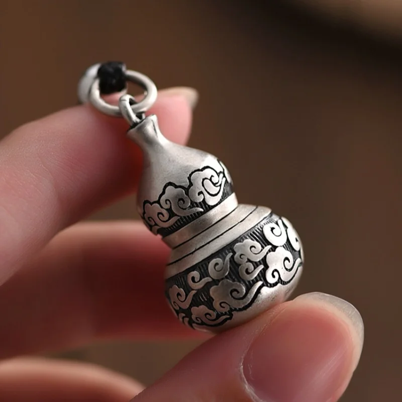 Vintage Auspicious Clouds Gourd Pendant For Lady Sweater Chain Lucky Amulet Necklace Women Birthday Gift