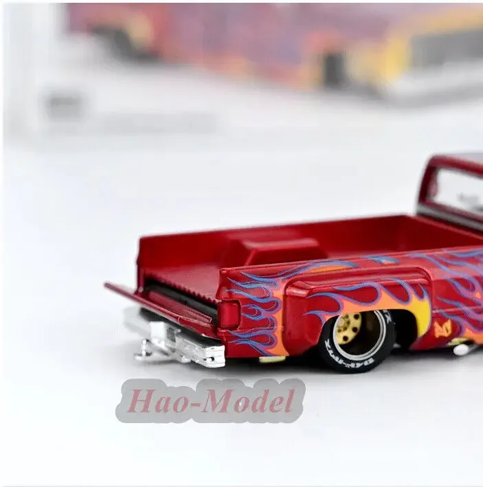 Modèle de voiture en alliage moulé sous pression pour garçons, jouets de simulation, cadeaux d'anniversaire, ornements d'affichage de passe-temps, Chevrolet Silverado Dually on Fire V1, 1/64