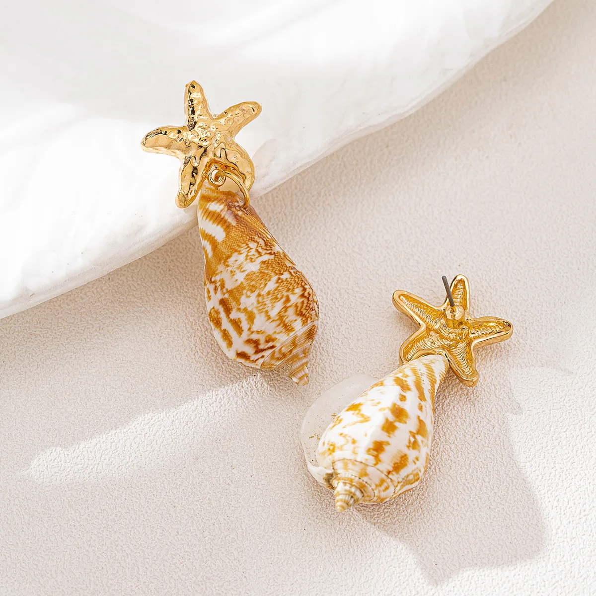 Summer Beach Shell Metal Starfish Earrings Women Trendy Versatile Ear Jewelry for Vacation Personality Travel Outing Gift