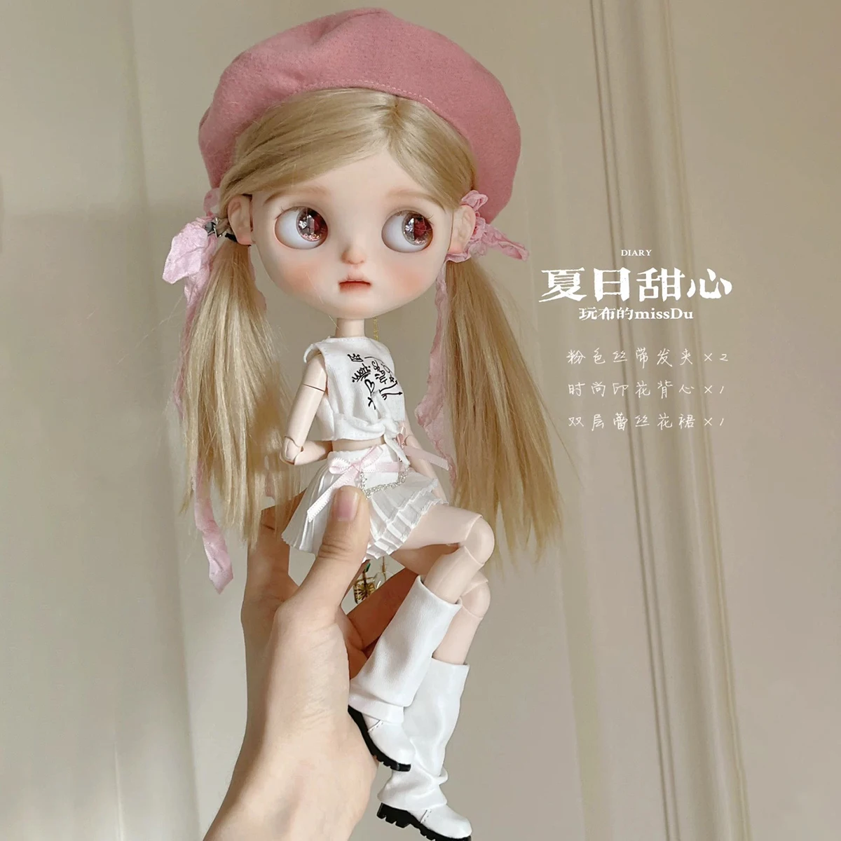 ICY DBS Blyth Doll Clothe Accessories Summer Sweetheart Graffiti Vest+Pleated Skirt+Bow Headdress+Pink Beret Set For Azone Blyth
