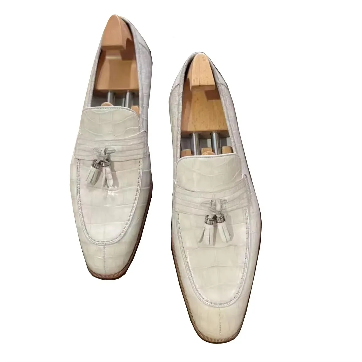 yinshang new men dress shoes male crocodile shoes whte loaders men wedding meeting office business Take wedding photos driving