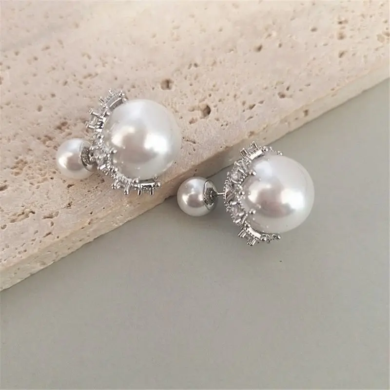 New Crown Bead Earrings with High Quality Light Luxury Earrings French Personalized Design Silver Needle Earrings