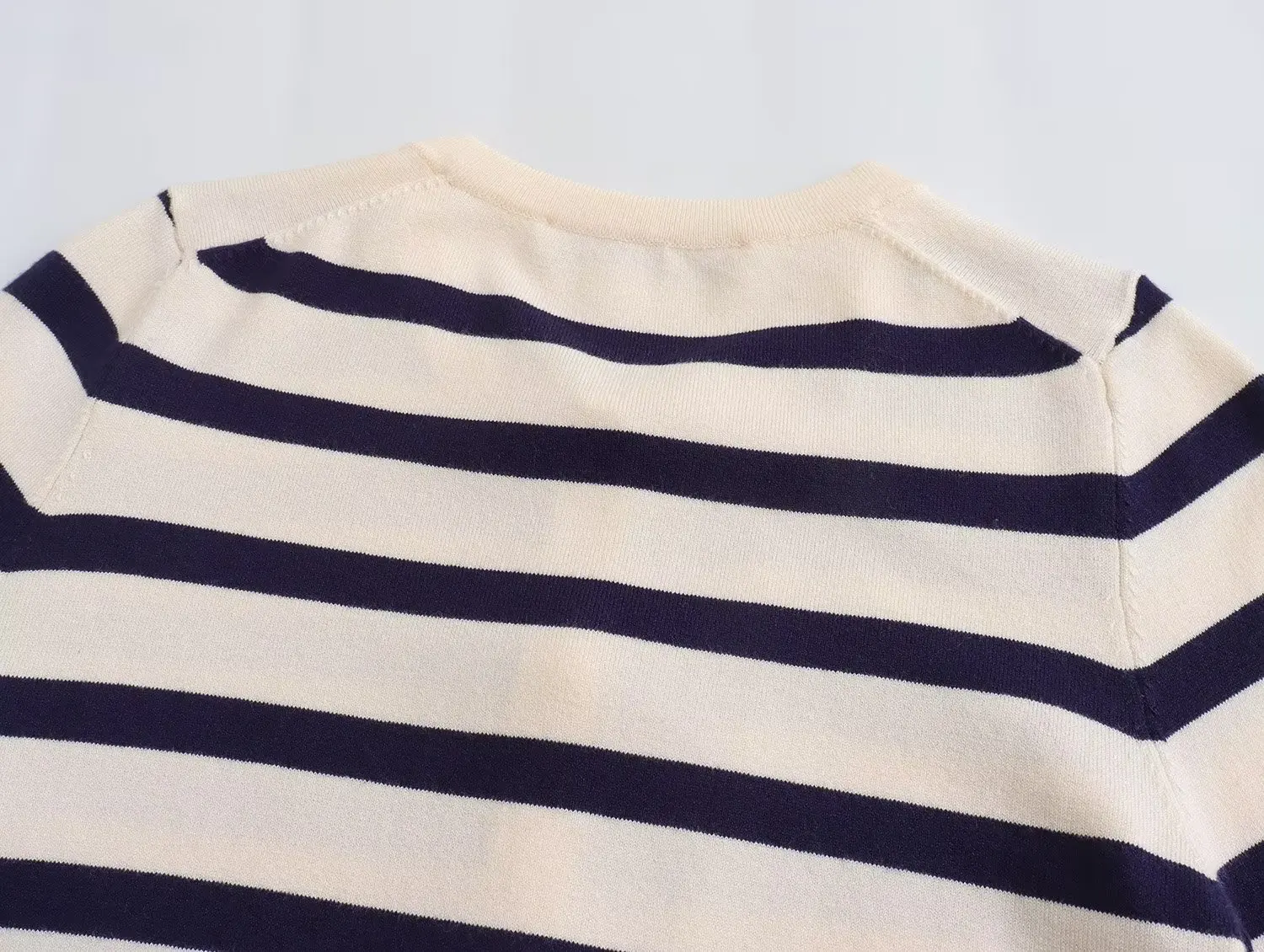 Jenny&Dave French Simple Single-breasted Knitted Jacket Sweater Women Top Autumn New Elegant Striped Fashion Knitted Cardigan