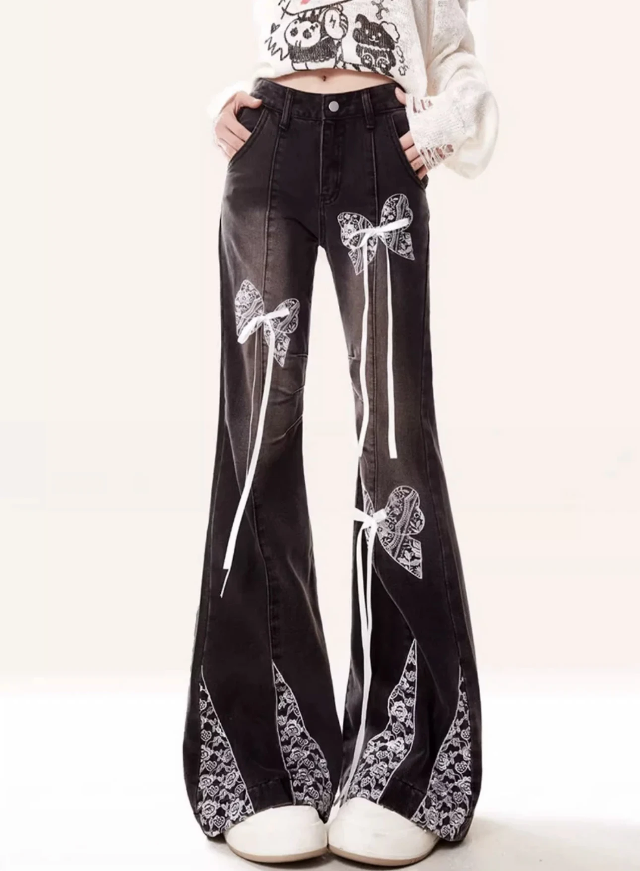 

New High-end Niche Designed Black Lace Bow Micro-flare Jeans for Women 2024 Autumn and Winter Hot Girl High-waist Slim Pants
