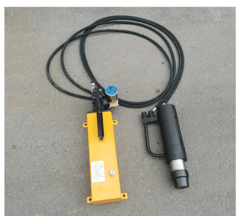 Digital Display Cable Anchor Tensioning Machine Prestressed Tensioning Jack 15/120 Mine