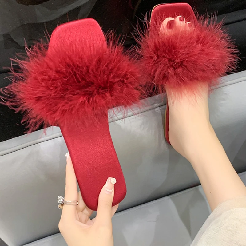 Korean style solid color feather slippers 2023 new fashionable soft sole Wear resistance Anti slip women\'s summer slippers