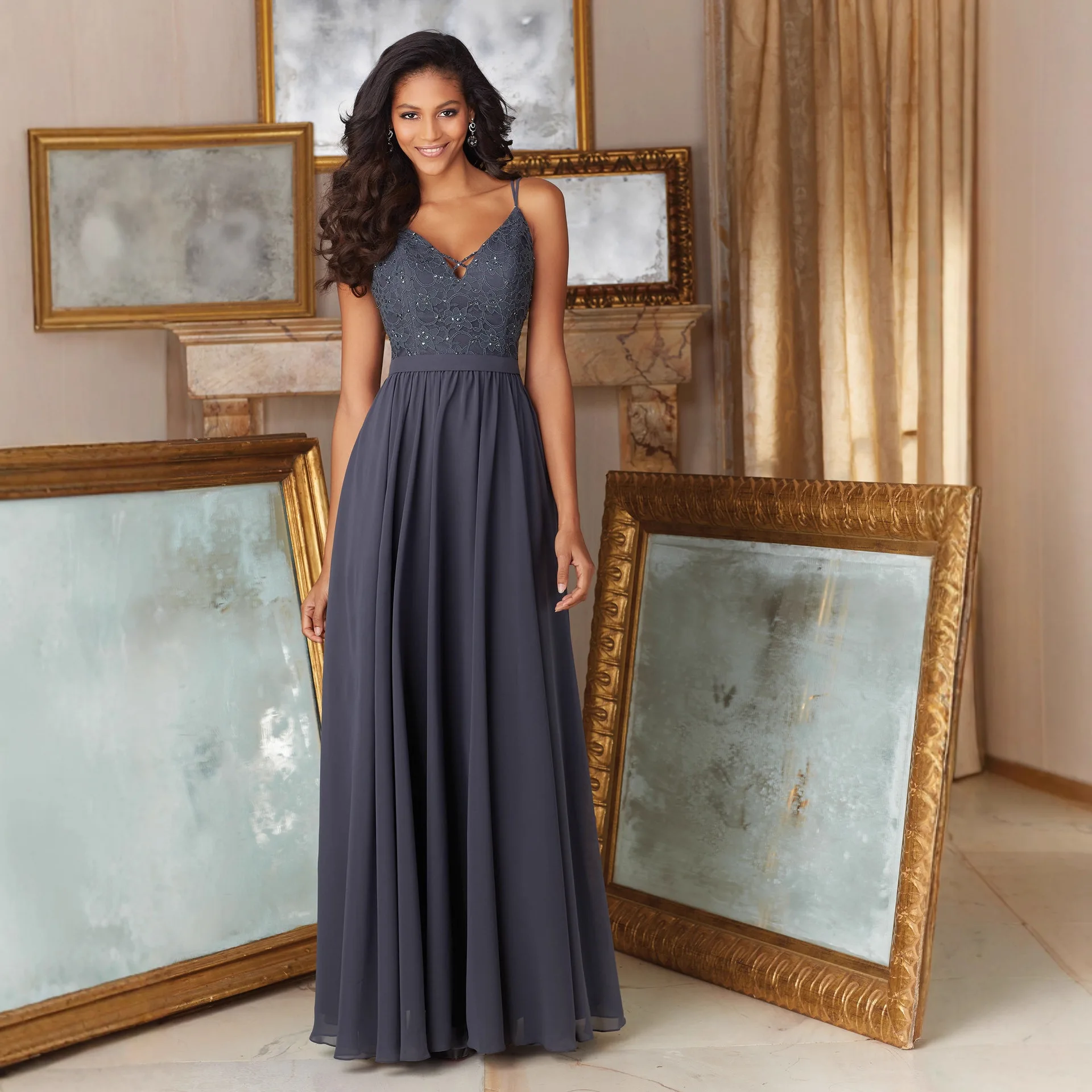 

Новинка 2025: Элегантное шелковое вечернее платье макси без бретелек для торжественных мероприятий, стройнящее, кросс-бордер