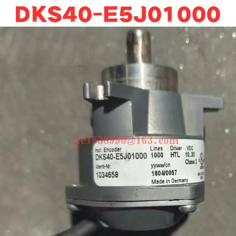 

Used Encoder DKS40-E5J01000 DKS40 E5J01000 Normal Function Tested OK