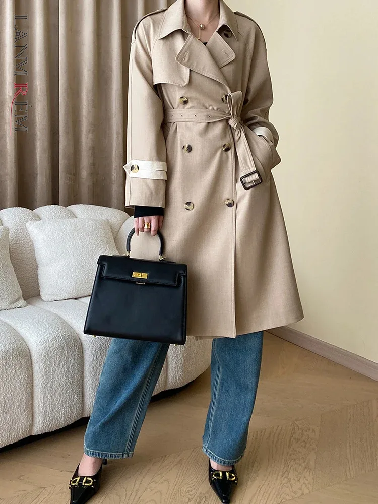 

[LANMREM] Belt Gathered Waist Trench For Women Lapel Double Breasted Office Lady Long Windbreaker 2024 Autumn New 26D9758