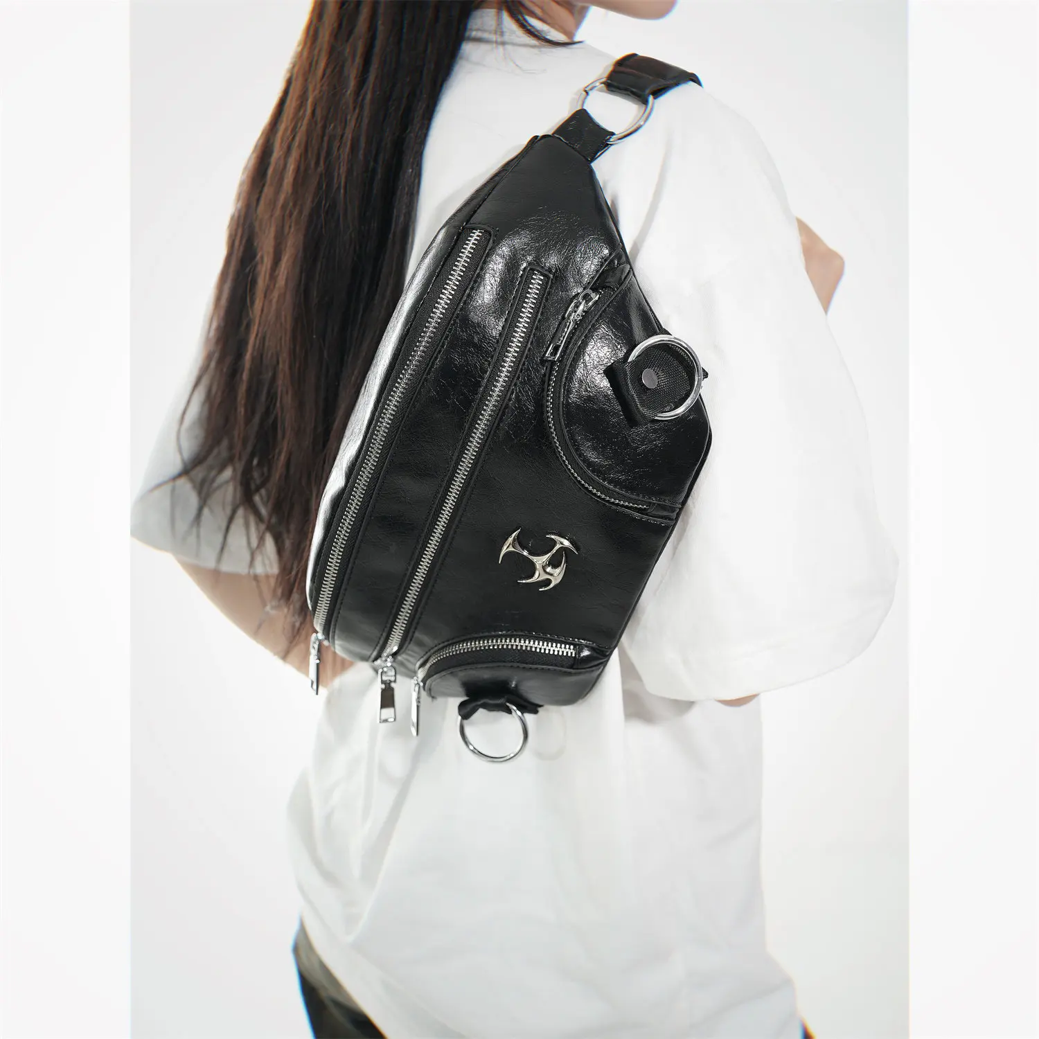 Original Design Niche High-end Sense Dark Trend Neutral  Versatile Multi-functional Men's and Women's Fanny Packs Breast Packs