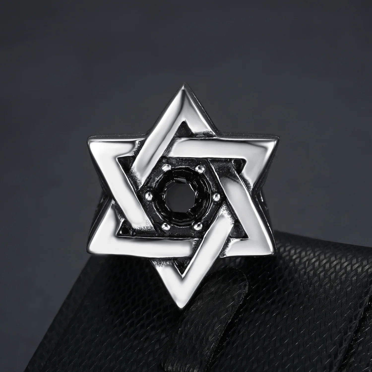 Popular and Personalized Stainless Steel Six Pointed Star Men's Retro Domineering Rings Size 7-15