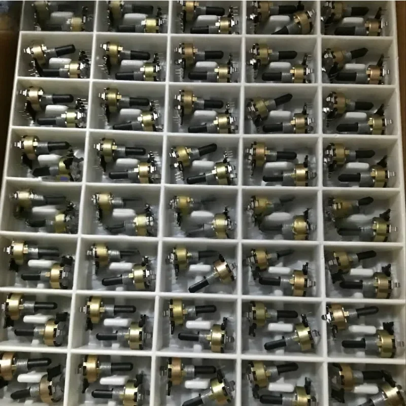 5PCS Combined audio volume adjustment potentiometer  encoder rotates 360 degrees with 24 positioning pulses.