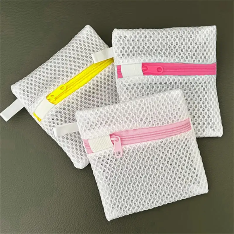

Laundry Bags - Thickened Polyester Mesh, Easy Storage, Zipper Closure, Ideal for Delicates, Modern Minimalist Design