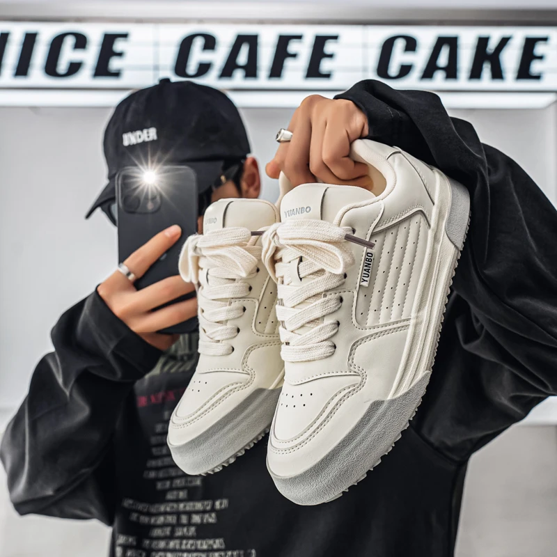 

2025New Comfortable Casual2025New Men's Sports Casual Versatile Loafers High-Quality Sneakers