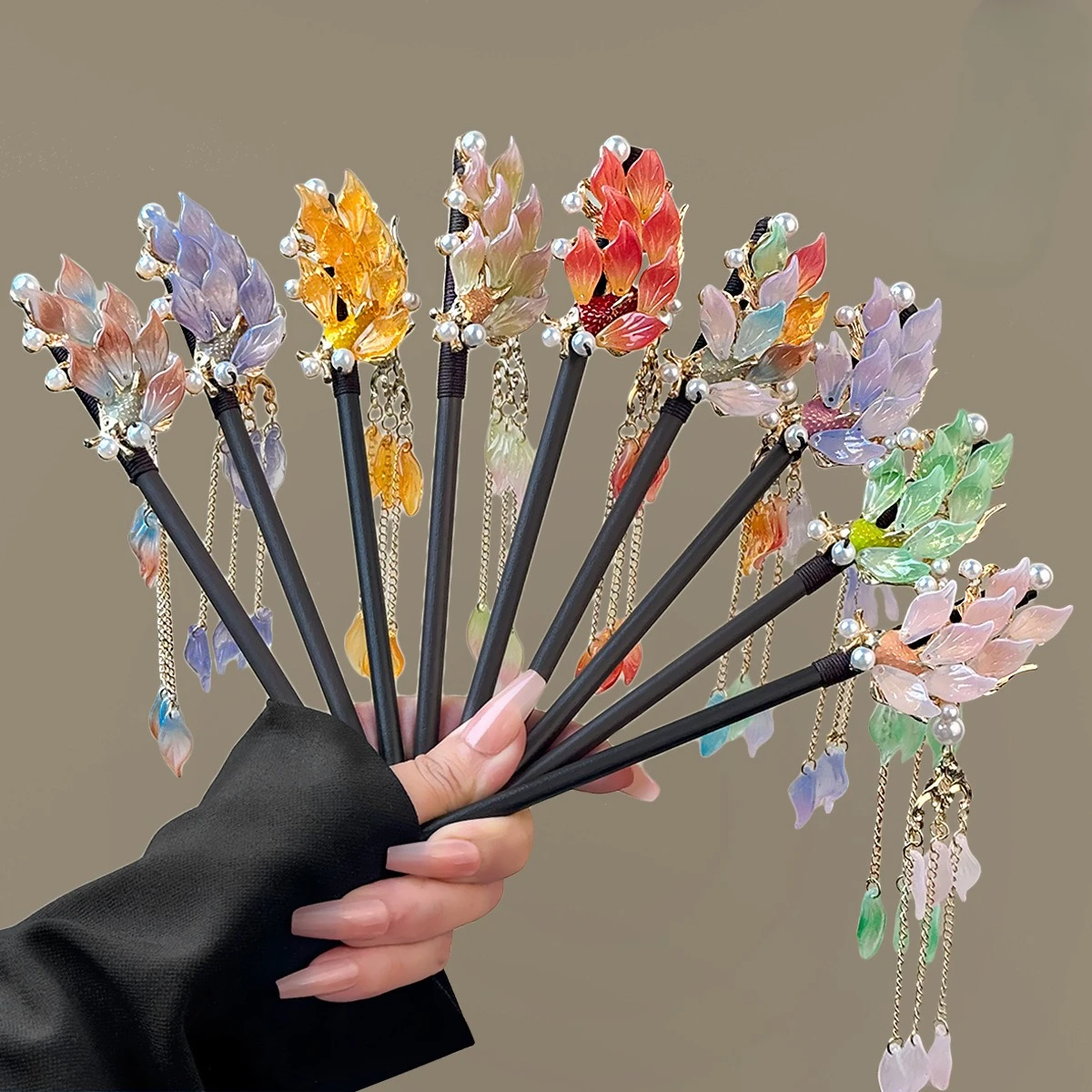 

Elegant Vintage Wooden Hairpin for Women Luxury Flower Hair Stick Tassel Exquisite Chinese Style Hair Accessories