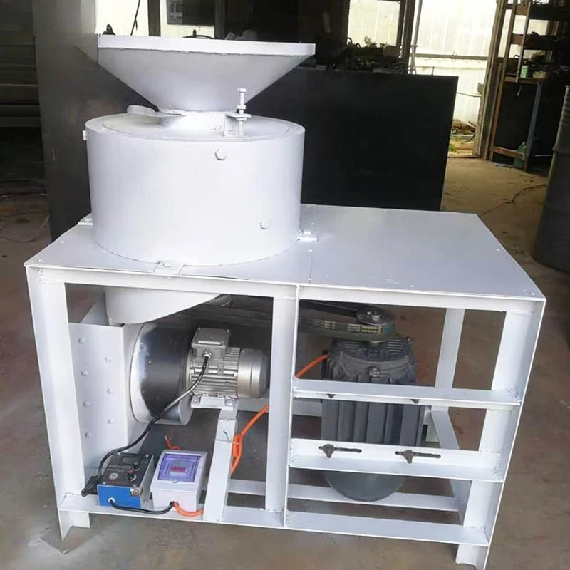 Moringa sheller, Moringa planting base, family farm, farmer cooperative, shelling machine