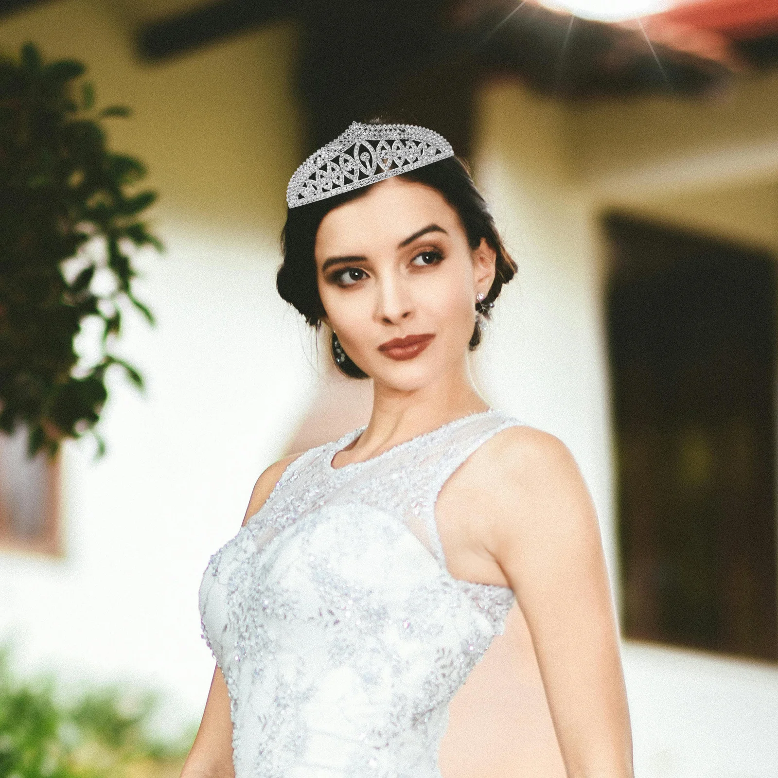 

Crystal Crown Wedding Headpiece Bride Alloy Bridal Hair Comb Sparkly Tiaras Party Prom Dance Accessory Wedding Hair