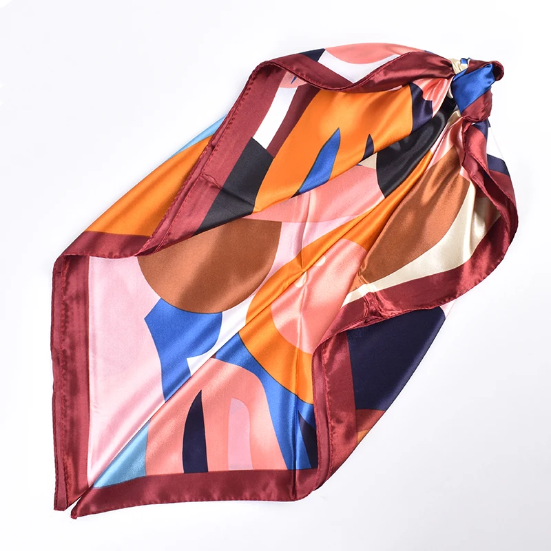 New Fashion Retro Printed 90 Tone Large Scarves, Multi-purpose Scarves in Stock, Wholesale of Popular Headscarves