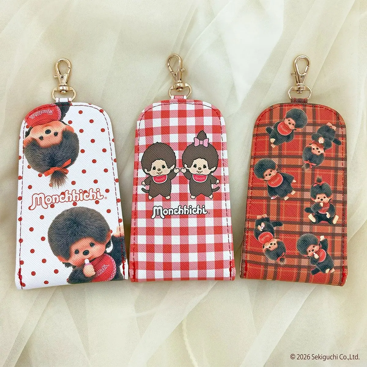 

Cartoon-like cute Qiqi multi-functional waist-mounted retractable keychain car key bag protection cover