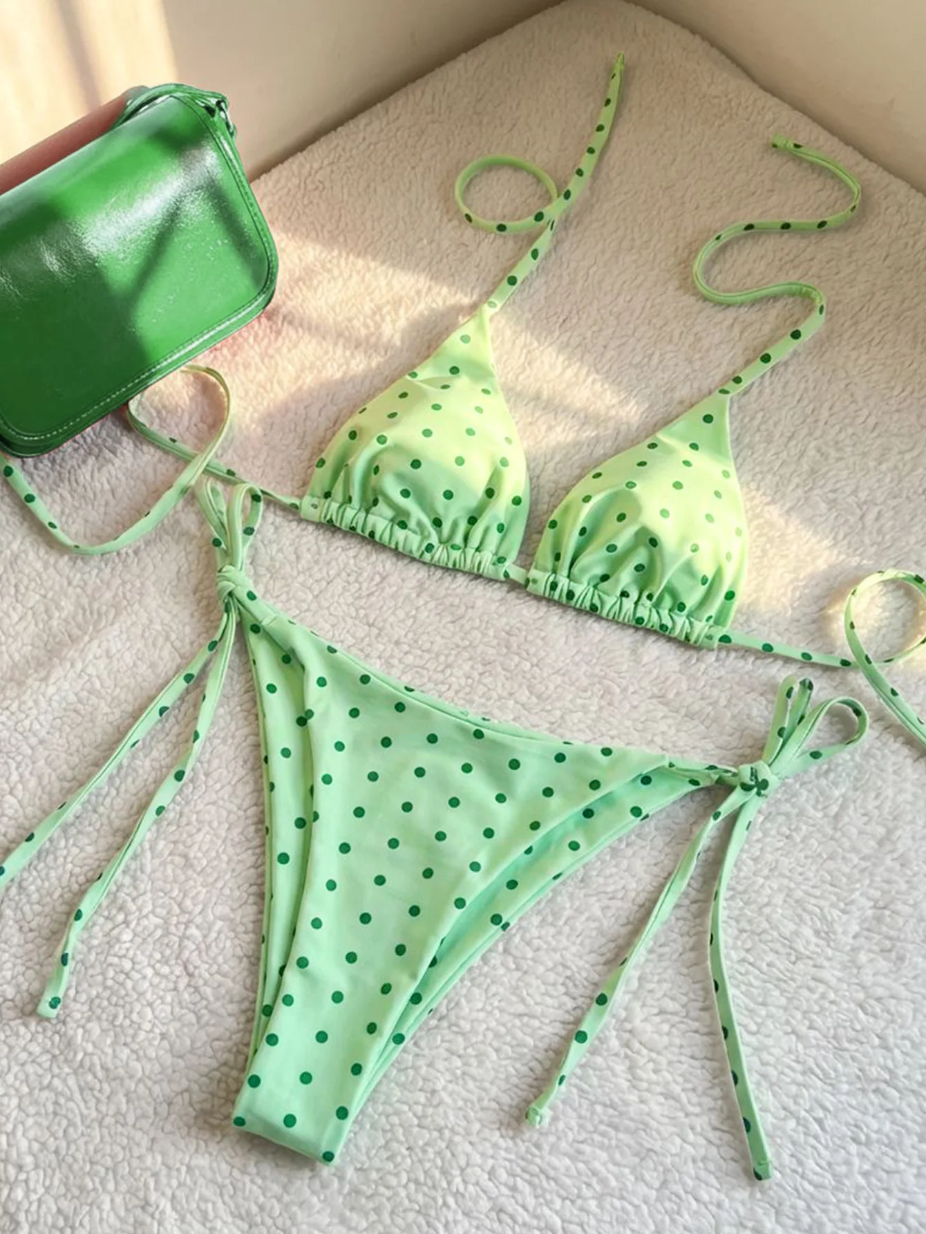 2026 Retro Polka Dot Bikini-Set mit Seitenverschluss für Damen, Sexy Push-Up Neckholder-Bademode, Hochgeschnittener Strand-Badeanzug, Sommer – Detail 4