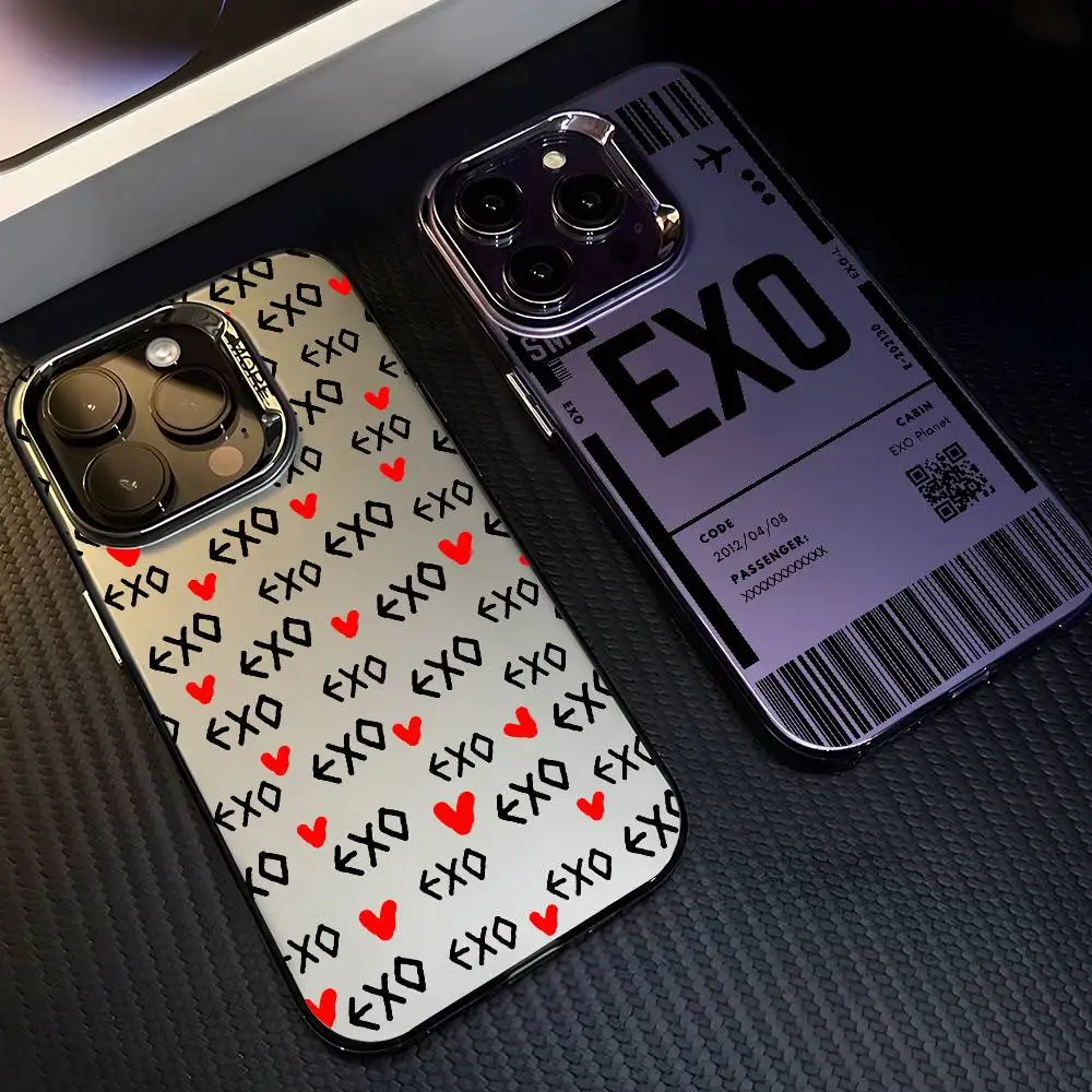 حافظة هاتف Kpop E-EXO لهاتف آيفون 16 15 14 13 12 11 Plus Pro Max متعددة الألوان غطاء ليزر أورورا مقاوم للصدمات Funda