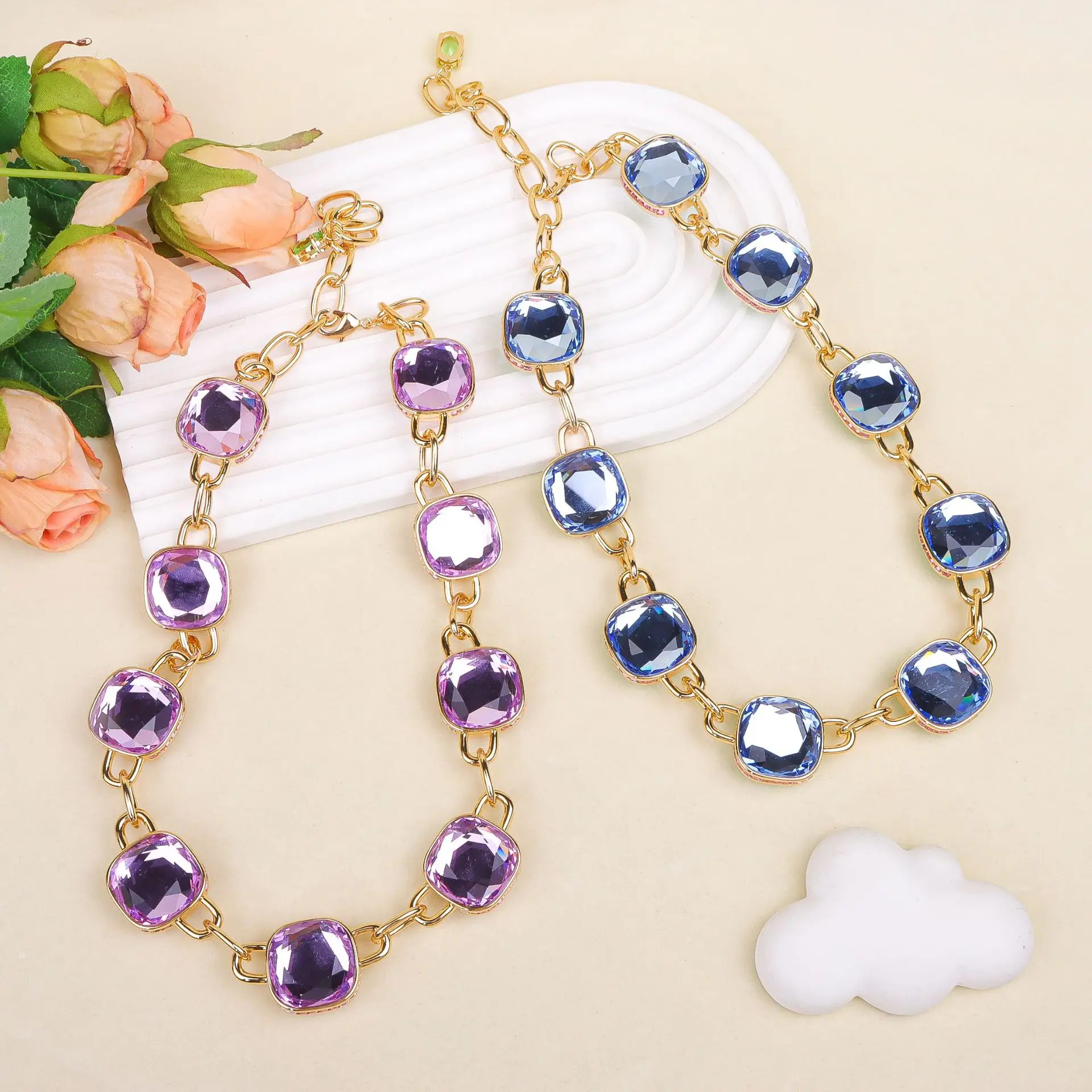 

Новинка 2026 года: Изысканное колье с цирконами, геометрическим квадратным дизайном, модная универсальная цепочка на ключицу, женские украшения