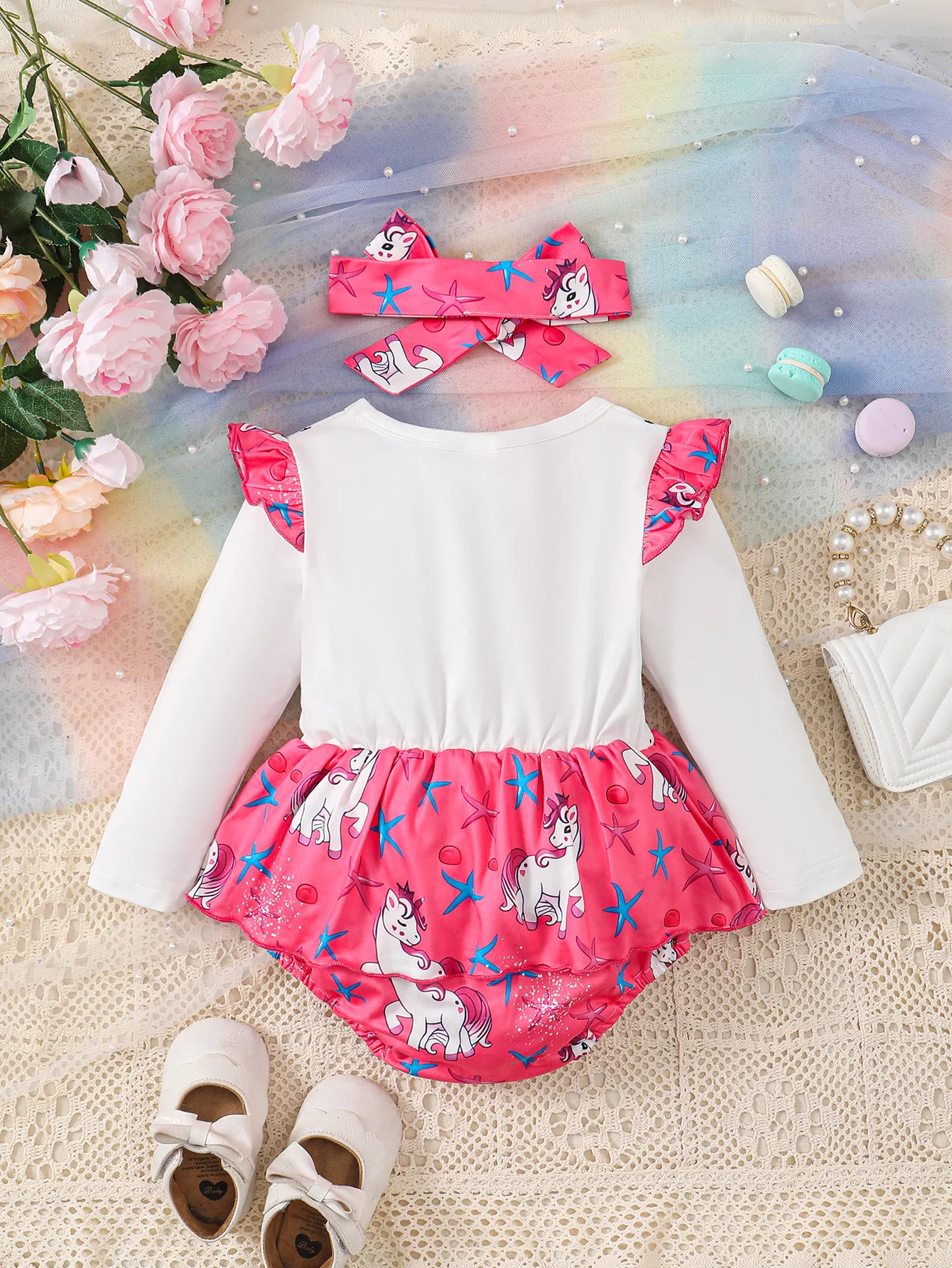 Baby girl baby fashion cute unicorn print long sleeved triangle jumpsuit casual vacation in spring and autumn