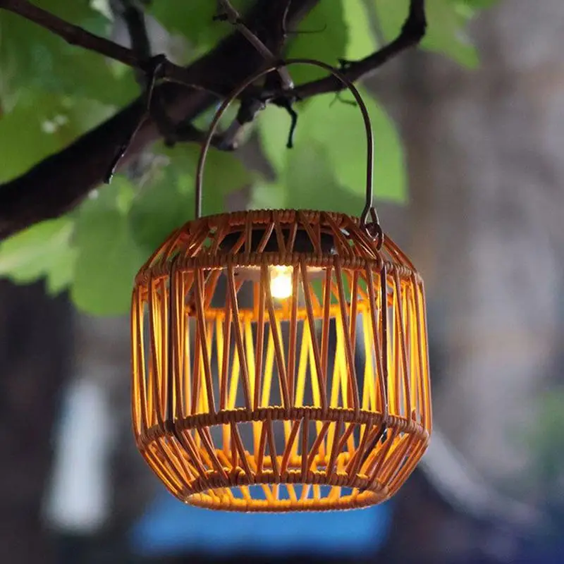 Decorative Solar Lanterns Rattan Woven Handheld Solar Lantern Hangable Light IP65 Waterproof Garden Decoration For Patio Path