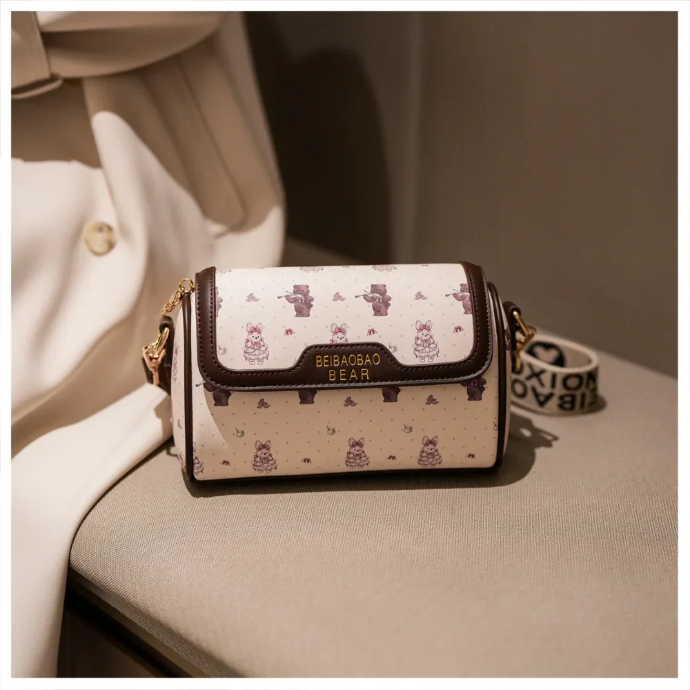 

2025 New! Women's Vintage Embroidered Messenger - Cartoon Cute Daily Commute Shoulder Bag