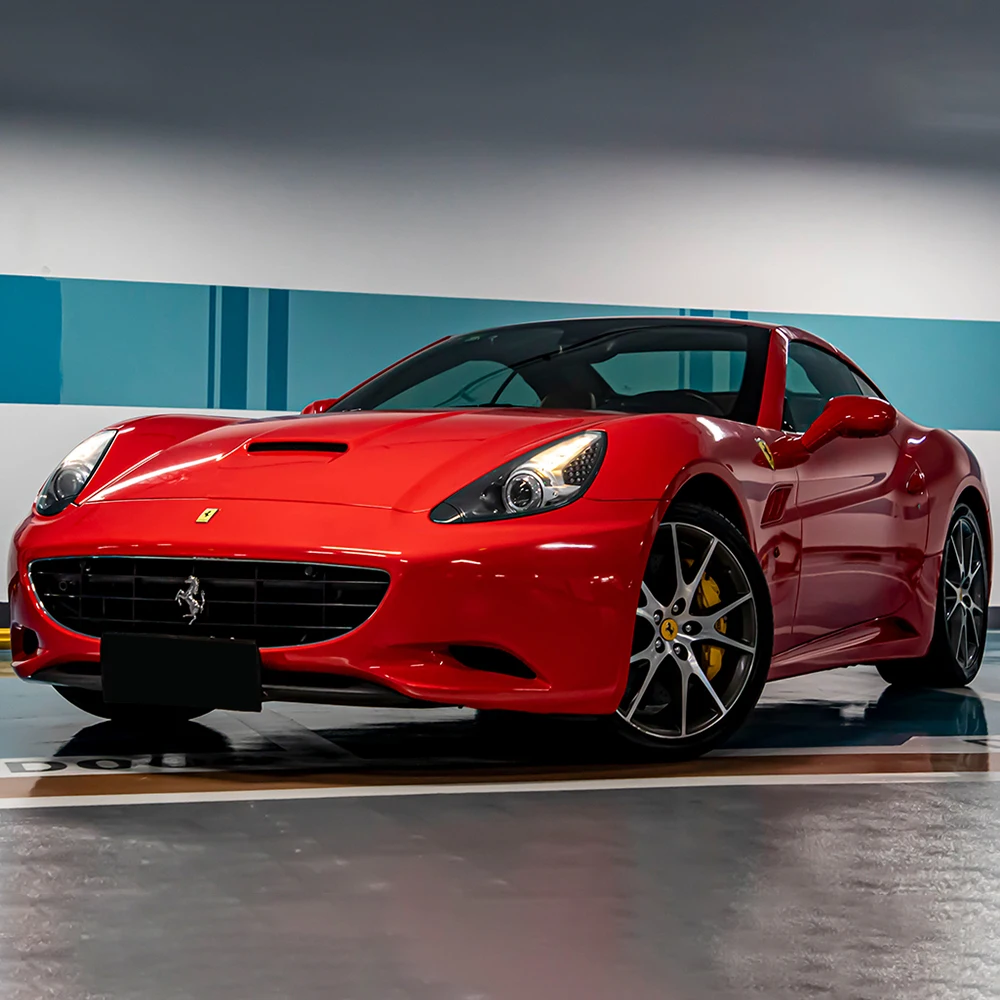 

CRYSTAL GLOSS TORONTO RED Car Vinyl Film with Adhesive PET Paper Lining Wrap with Air Guide Groove Easy to Construct 1.52*18m