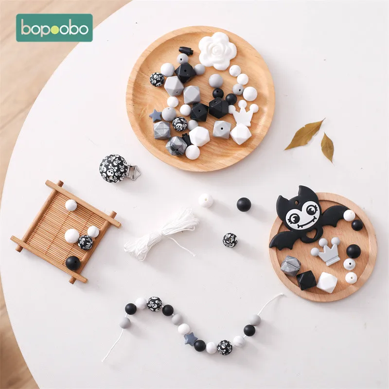 

1Set Wooden Cartoon Rodent Food Grade Animal Accessories Silicone Beads Pacifier Chain Clips Christmas Halloween Gifts For Baby