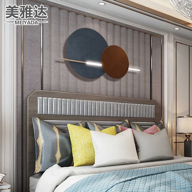 

Light luxury wall decoration wall decoration model room hotel wall decoration creative round wrought iron pendant with light