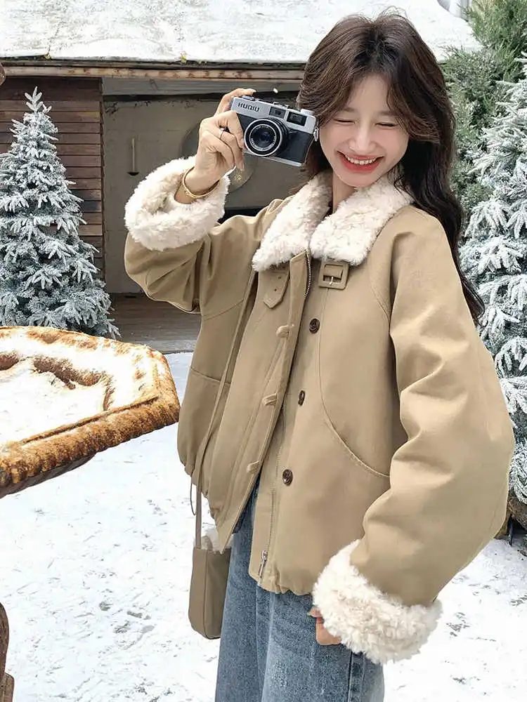 

Короткое хлопковое пальто цвета хаки с флисовыми лацканами, женское осенне-зимнее утолщенное пальто с внутренней подкладкой и сращенная куртка