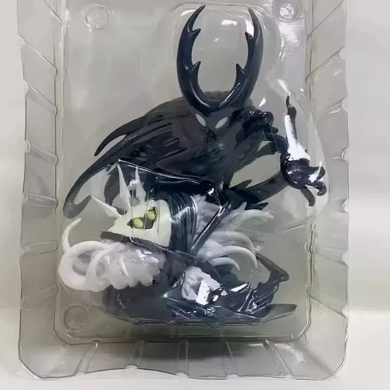Hollow Knight Shadow Sire Action PVC Figure Modello Kit Statua di bambola Gioco Shadow Knight Ufficio Ornamento da tavolo Ragazzo Tendenza Giocattolo Regalo