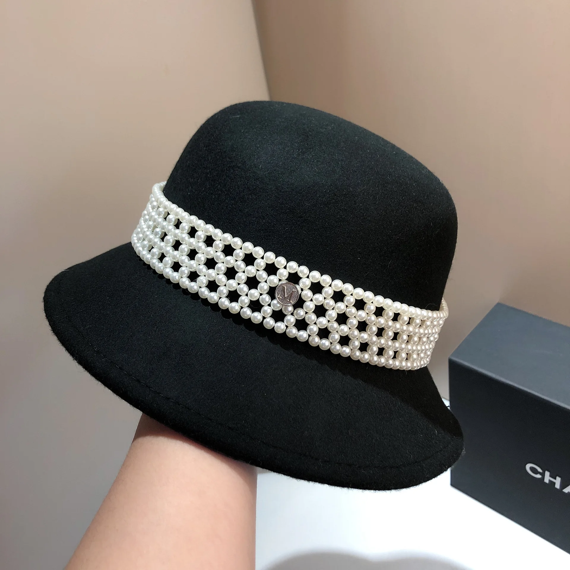 

Hand-Knitted Pearl Bucket Hat for Women - Wool Blend, Fall Winter, Chanel-Inspired French Style, Elegant Versatile Lady Hat