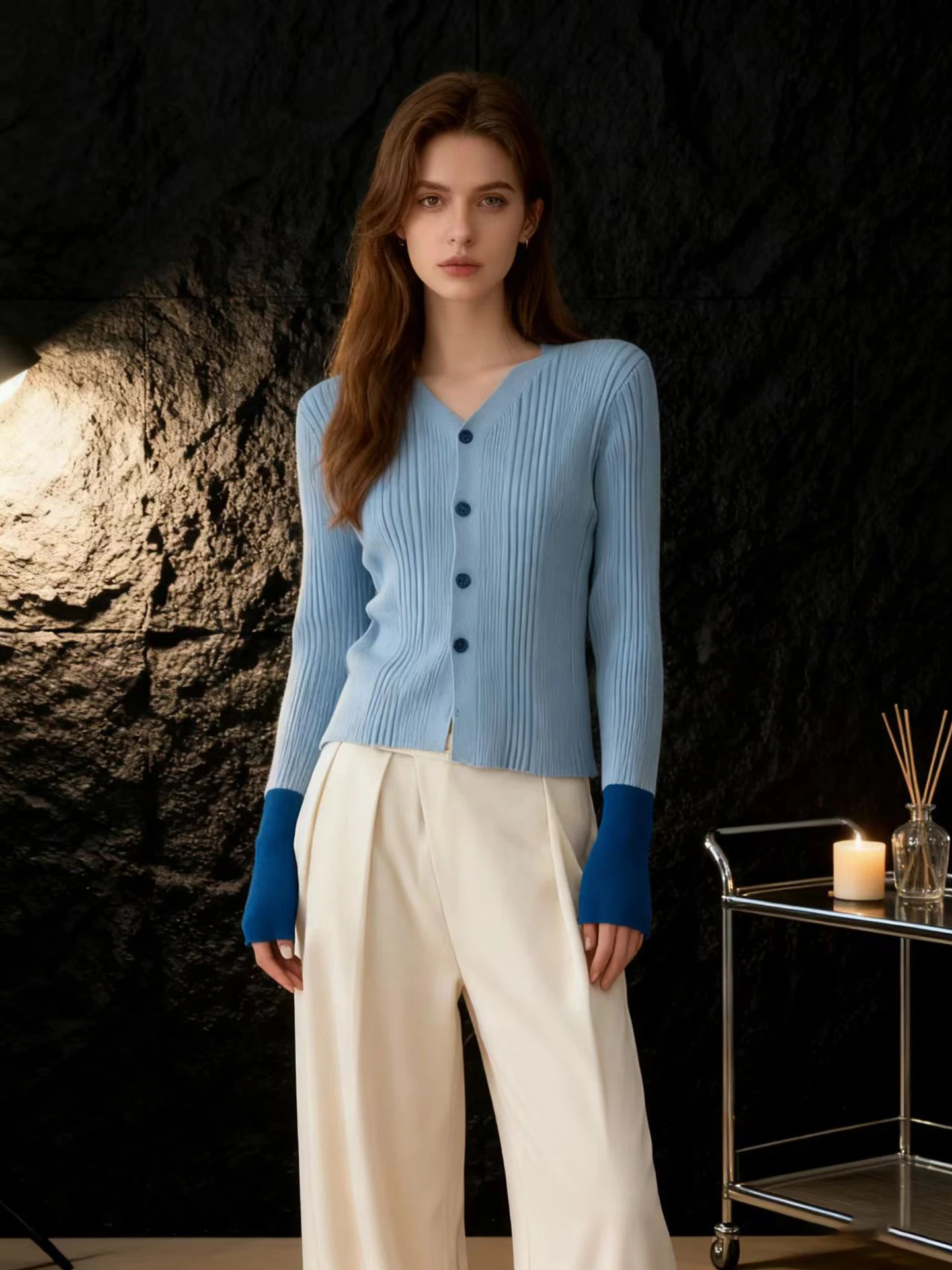 

HUAAPPUW Нежный вязаный свитер с цветными вставками, приталенный, на пуговицах, с V-образным вырезом, осенне-зимний, новый, мягкий, для женщин