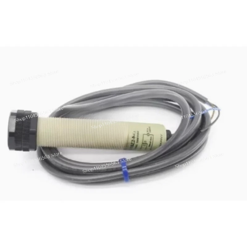 

Brand New Original Genuine E3F2-DS30C4 E3F2-DS30C4-P1 Photoelectric Switch Sensor