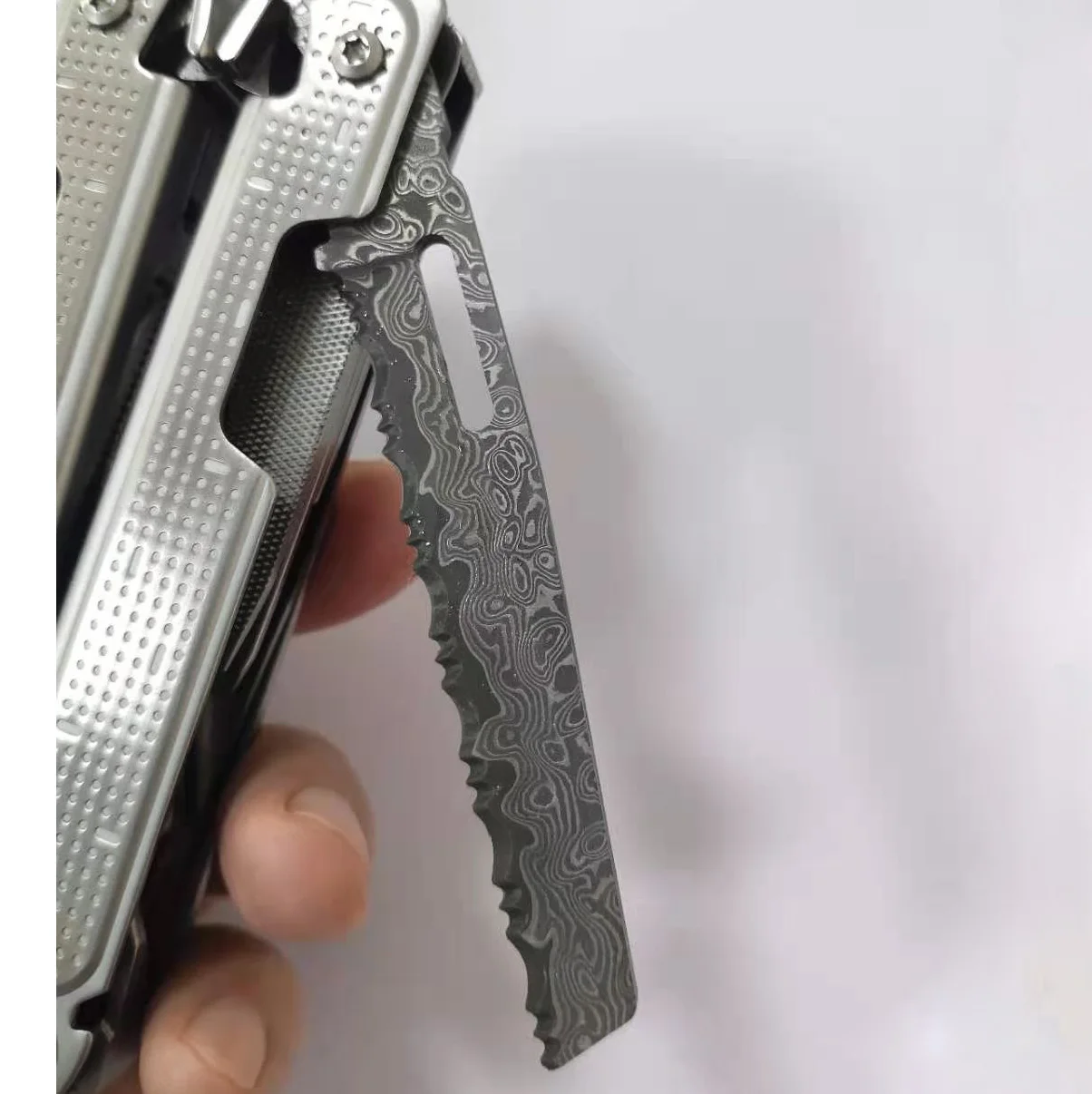 1 piece VG10 Damascus Steel Replacement part Cutting Hook serrated cutter For leatherman Free P2 P4 DIY Accessories