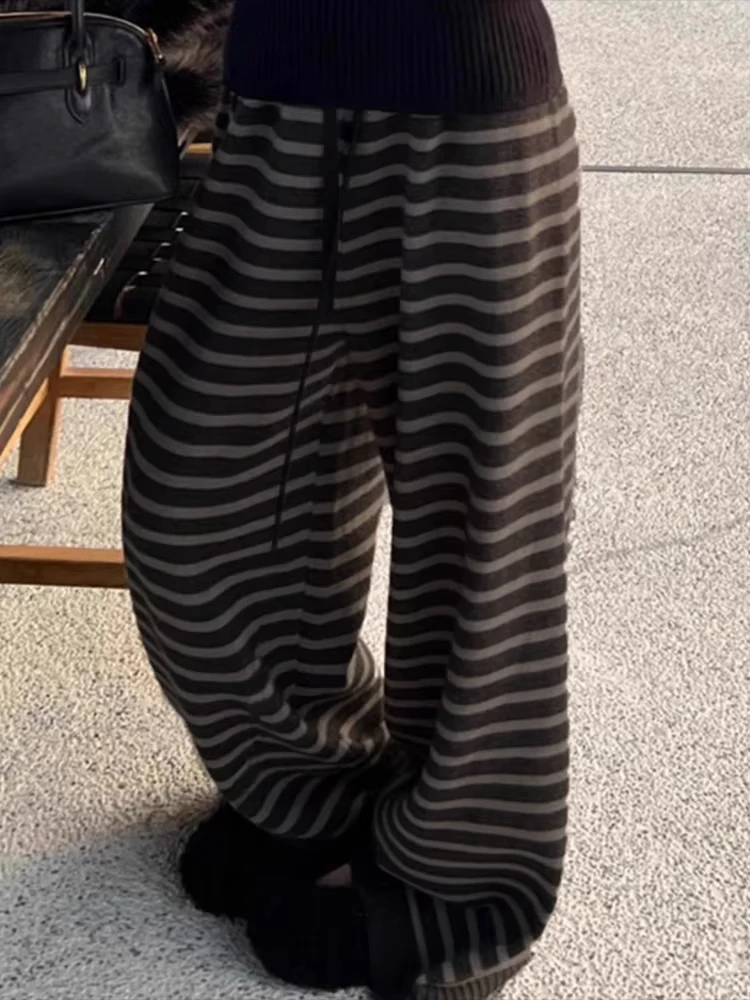 Y2K Women Harajuku Black Streetwear Wide Leg Striped Sweatpants Baggy Oversized Pants Grunge Straight Trousers 2000s Alt Clothes