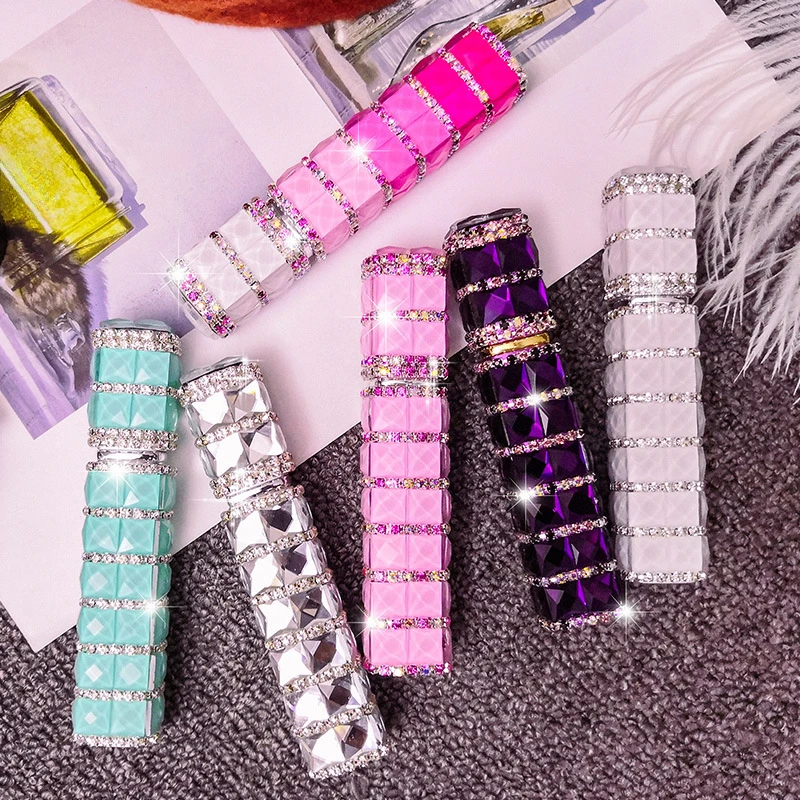 Luxury Diamond-Encrusted Perfume Bottle Refillable Perfume Atomizer for Travel Spray Bottle Cosmetic Container Empty Bottle