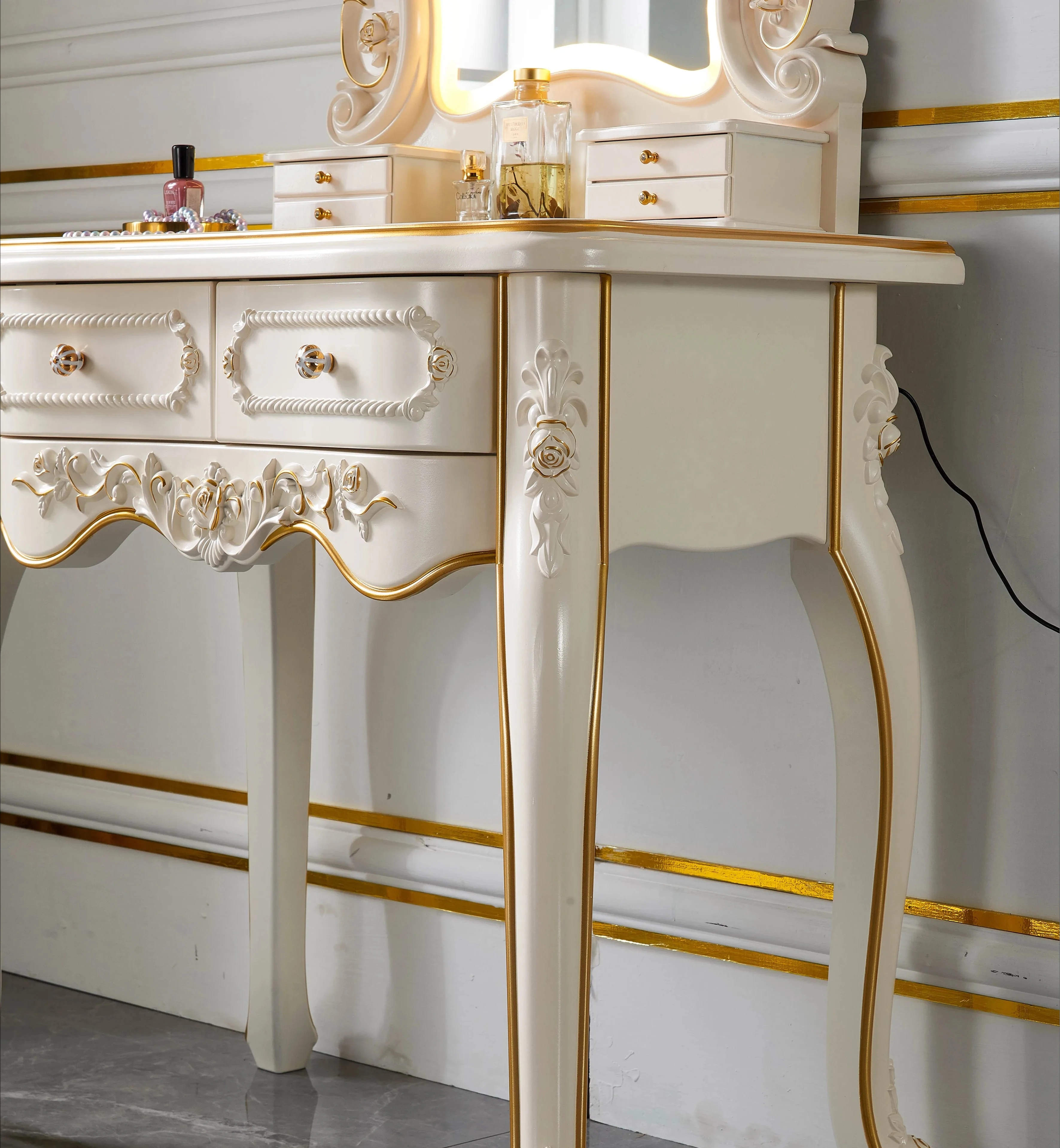European dresser, bedroom multi-functional makeup table, princess style Internet celebrity light luxury ins style